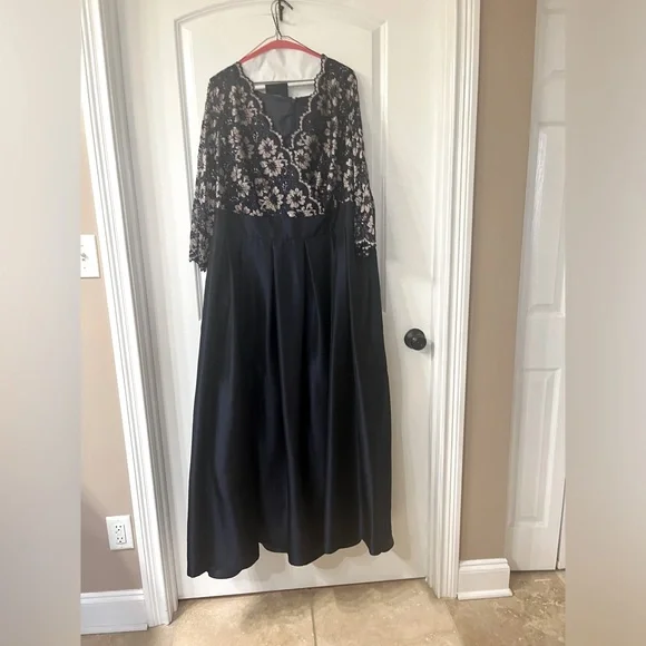 Jessica Howard | Dresses | Jessica Howard Plus Size Formal Gown In Navy | Poshmark Jessica Howard | Dresses | Jessica Howard Plus Size Formal Gown In Navy | Poshmark
